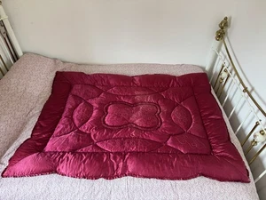 Vintage Eiderdown, 165cm X 115cm, Claret Red, Frilled Edge - Picture 1 of 17