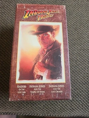 1989 Indiana Jones Movie Trilogy VHS 3-Tape Box Set Collectors Edition Paramount - Image 1 of 4