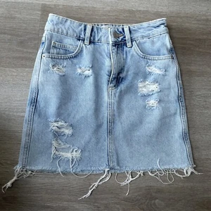 Girls Light Blue Denim Skirt From New Look Age 11 - Picture 1 of 2