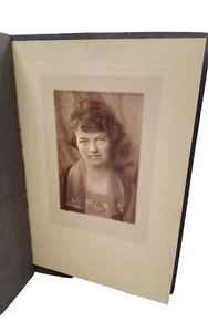 Hermosa fotografía monocromática vintage de los años 30 Studios of dulce Minneapolis. - Imagen 1 de 3
