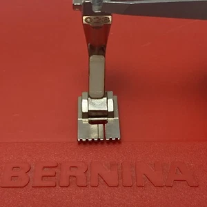 Genuine Bernina Pintuck Presser Foot #028 From 830 Sewing Machine Vintage EUC - Picture 1 of 6