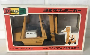 Diapet Toyota 0273 BEIGE Gabelstapler Stapler forklift JAPAN BOX - Bild 1 von 4
