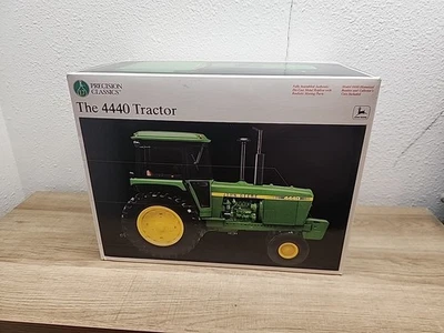 Ertl 2001 Precision John Deere 4440 Tractor Toy (15077) - Image 1 of 4