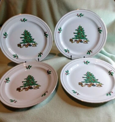 Holiday Hostess Tienshan - Juego de 4 platos de cena de árbol de Navidad borde dorado de 10 3/4" Foto 1 de 4
