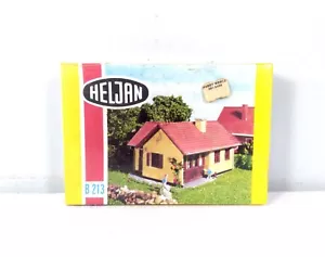 HO Train Heljan Cottage #B213 - Sealed - Picture 1 of 4