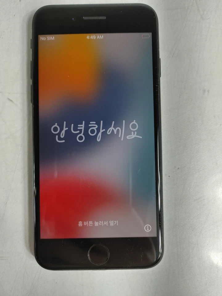 Apple iPhone 7 A1778 128 GB IOS 15.7.9 Black Locked to AT&T Smartphone - Image 1 of 4