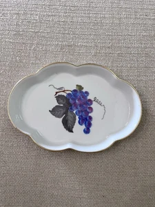 Vintage Herend Hungary Porcelain Trinket Dish - Hand Painted Grapes Grapevine - Picture 1 of 6