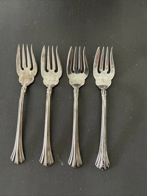 "4 tenedor de ensalada de plata esterlina del siglo XVIII 4 CAÑAS Y BARTON SIN MONOGRAMA 6 3/4""" Foto 1 de 4