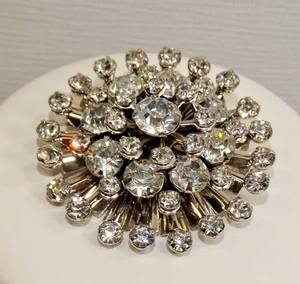 A32 VINTAGE STRASS BROSCHE KLARE STRASSSTEINE SILBERFARBEN UNSIGNIERT - Bild 1 von 4