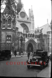 WWII Photo Neg STRAND LONDON 1945 ROYAL COURTS JUSTICE and TAXI CAB Westminster - Picture 1 of 3