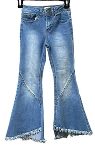 GIANNI BINI GIRLS DEMIN FRINGE FLARE BOTTOM CROP  BLUE JEANS SIZE 7 - Picture 1 of 6