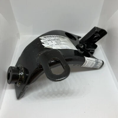 Genuine Chevrolet Transmission Mounting Bracket 96338152 - Image 1 of 2