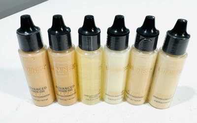 LUMINESS Cleaning Solution, Primer, Eraser, Glow, Silk Foundation 030 & 040 Set - Image 1 of 4