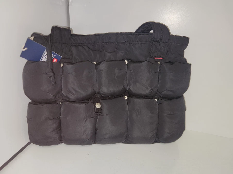 Bolso de Mano Supreme x Marithé + François Girbaud Pokachu Puffer SS25 Negro Foto 1 de 4