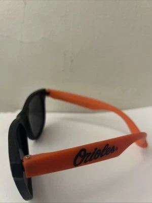 Gafas de sol de recuerdo de los Baltimore Orioles SGA entrenamiento de primavera Ft Lauderdale usadas de colección Foto 1 de 2