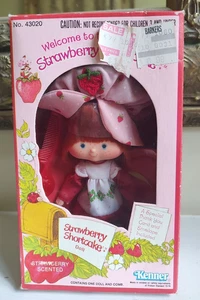 Bambola profumata Kenner Strawberry Shortcake vintage 1980 SIGILLATA mai aperta nuova con scatola - Foto 1 di 11