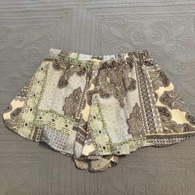 Pantalones Cortos Altar’d State Mujer Paisley Azul Verde Negro Blanco Fluidos Talla Mediana Foto 1 de 4