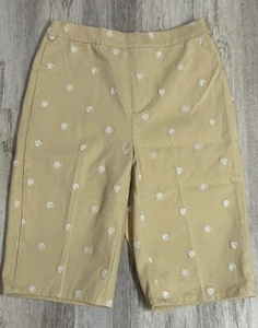 Isaac Mizrahi Women’s Juniors Size 0 Tan Embroidered Floral Bermuda Shorts - Picture 1 of 4