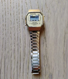 Vintage SANYO  Solar Look Gold Chrono Quartz  Watch - Picture 1 of 4