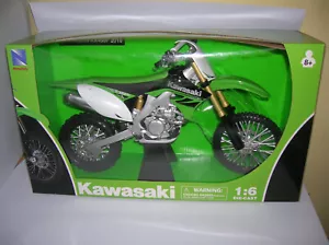 NewRay Kawasaki KX450F / KX 450 F Modell 2010 Motocross Moto Cross SX 1:6 49083 - Bild 1 von 8