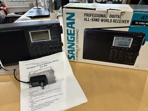 Sangean ATS-818 FM/LW/MW/SW Ricevitore mondiale digitale professionale per tutte le bande con scatola - Foto 1 di 12