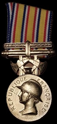 Medaglia d'argento per la devozione _ Onore dei vigili del fuoco - Immagine 1 di 2