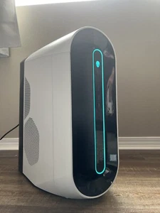 Dell Alienware Aurora R9 (RTX 2080 Super, 1TB HDD, 512GB SSD, Intel Core i7 9700 - Picture 1 of 8