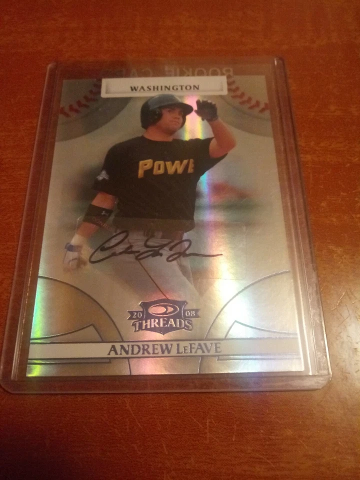 ANDREW LEFAVE 2008 DONRUSS THREADS AUTOGRAPH #D 16/25  - Image 1 of 1