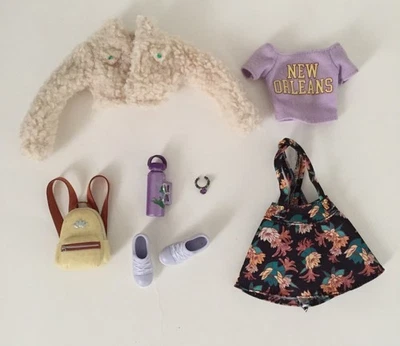 Disney ILY 4Ever Inspirado por Tiana Muñeca Conjunto Abrigo Top Jumper Zapatos Mochila Foto 1 de 3