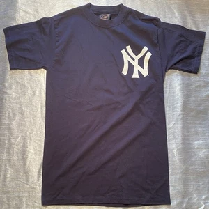 Adult Majestic NY Yankees Mickey Mantle No 7 Navy Blue T-Shirt Size Medium - Picture 1 of 6