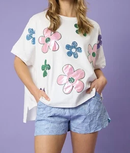 🔥🔥 New Boutique Daisy Flowers Loose Fit Top Size Medium - Picture 1 of 3