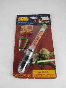 LUCAS FILMS LTD SABLE DE LUZ BÁLSAMO LABIAL YODA - Imagen 1 de 5