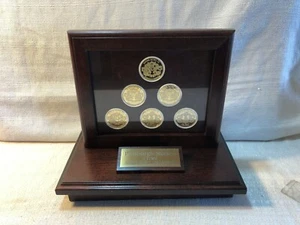 Pittsburgh Steelers 6 Time Super Bowl Champion Highland postfrisch Münzset + Display - Bild 1 von 4