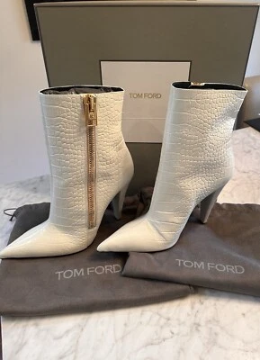 Botines Tom Ford efecto cocodrilo blancos talla 11 (funciona pequeño) precio original $2150 Foto 1 de 4