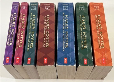 Harry Potter The Complete Series (Box set, Book 1-7, Paperback) Foto 1 de 4