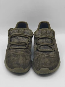 Adidas Tubular Sombra Tejido Camuflaje Juvenil Talla 13K 702001 Ligeramente Usado - Imagen 1 de 10