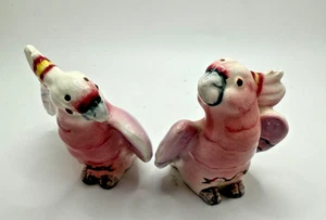 COCKATOO Salt & Pepper Shakers Ceramic Vintage Japan Parrots Pink Cork Stoppers - Picture 1 of 7