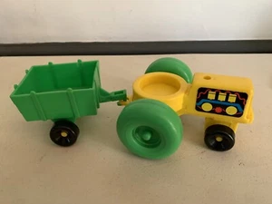 Vintage Fisher Price Little People Farm Lot Yellow Tractor Green Trailer - Picture 1 of 3