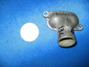 YAMAHA YZF R6 ATTACCO TUBO ACQUA MOTORE COOLANT JOINT - Foto 1 di 3