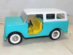 VINTAGE 1960'S STRUCTO PRESSED STEEL TURQUOISE INTERNATIONAL SCOUT JEEP - Picture 1 of 8