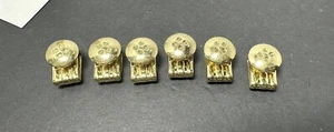 6 Brace Tag Gold Tone Clips. Multi uses for enhancing apparel with Jewelry - Picture 1 of 2