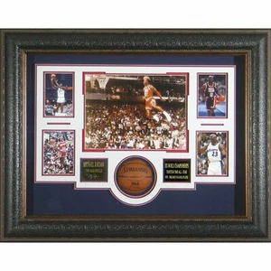 Michael Jordan - Through The Years gravierte Signatur Hommage gerahmte Kunst - Bild 1 von 1