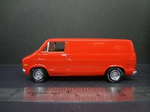Johnny Lightning 1976 Dodge Tradesman Van Red-Orange - Loose 1:64 - Picture 1 of 7