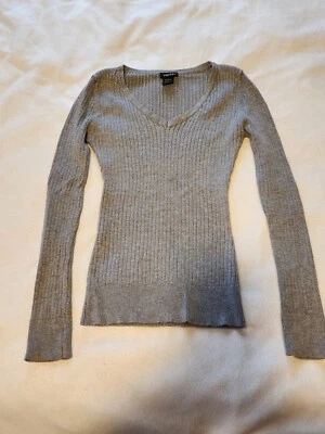 Rue 21 Women's Junior Small Gray Rayon Ribbed Lightweight Pullover Sweater - Image 1 of 4
