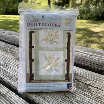 Jonquils Quilt Blocks Jack Dempsey Needle Art Stamped for Cross Stitch #732-135 - Image 1 of 4