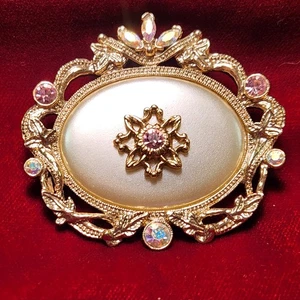 Vintage 1928? Gold Tone Faux Pearl Rhinestone Flower Pin Brooch - Picture 1 of 7