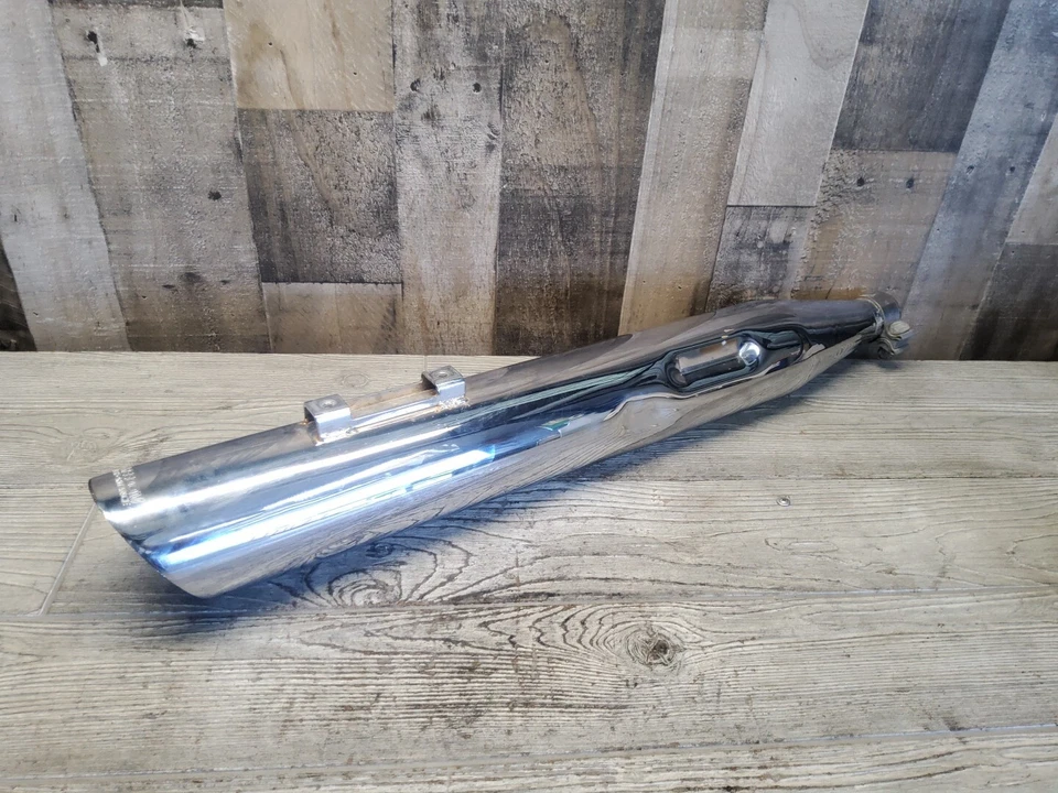 2009 09 07-11 Harley Davidson Road King Left Side Freedom Performance Muffler  - Image 1 of 4