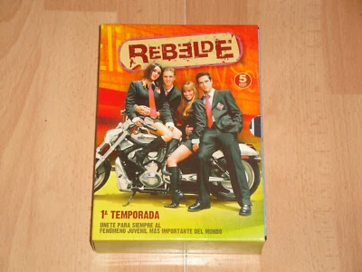REBELDE 1ª PRIMERA TEMPORADA SERIE DE TV EN DVD CON 5 DISCOS USADA BUEN ESTADO - Imagen 1 de 3