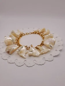 Mother of Pearl Shell Pieces Charm Cha Cha Bracelet Gold tone Links Bracelet - Picture 1 of 12