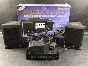 Altavoces y selector AV con sistema de sonido para juegos Intec Nintendo GameCube negros con caja - Imagen 1 de 17